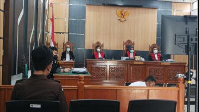 Sidang Kekerasan Terhadap Anak dengan Terdakwa Anggota DPRD dan Kades Dikawal Aliansi Masyarakat Sumedang