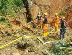 Tim SAR Masih Cari Bocah yang Jadi Korban Longsor di Rongga Bandung Barat