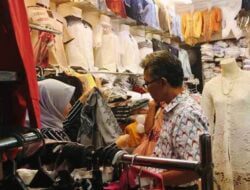 Menelisik Sejarah Awal Mula Munculnya Tradisi Baju Baru di Hari Lebaran