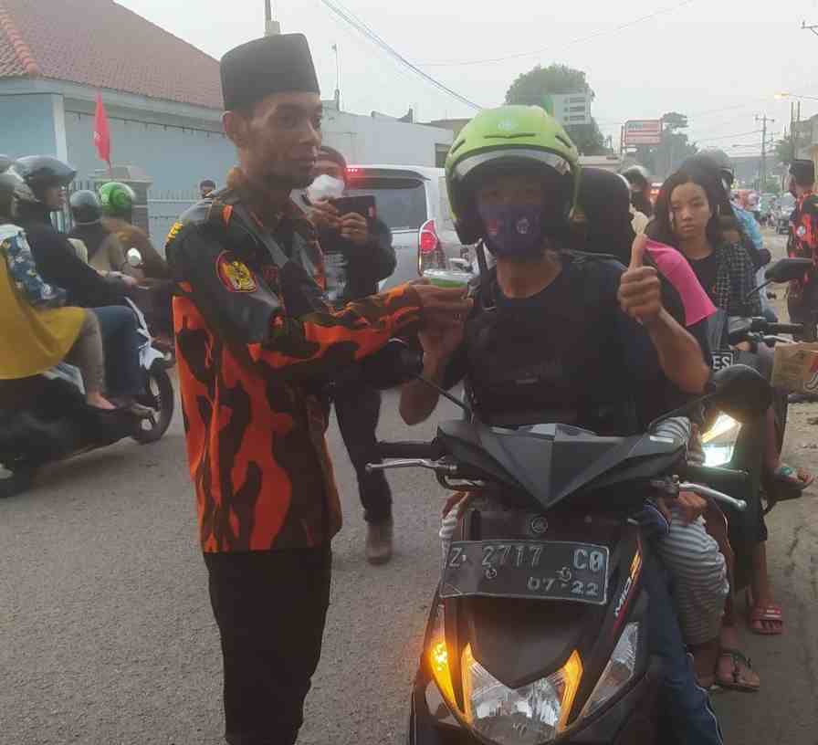 PAC PP Jatinangor Berbagi Kasih