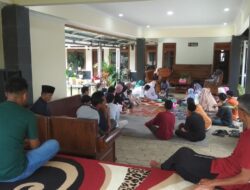 Bareng Keluarga Besar, Kades Karangheuleut Sumedang Manfaatkan Momen Idul Fitri untuk Bersilaturahmi
