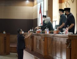 Fraksi-fraksi DPRD Sumedang Sampaikan Pandangan Umum terkait Raperda Dana Cadangan Pilkada 2024
