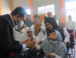 Fasilitasi Adminduk Penyandang Disabilitas, Disdukcapil Sumedang Gelar Pelayanan di SLB