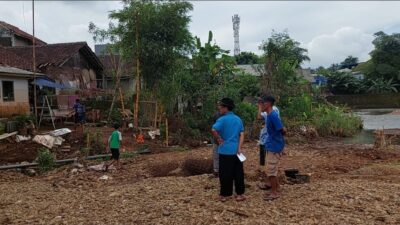 Jadi Langganan Banjir, Warga Babakan Regol Sumedang Minta Segera Dibangun TPT