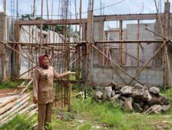 Pembangunan Kantor Desa Cisurat Sumedang Terbengkalai, Ini Kendalanya