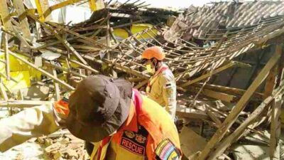 Diduga Lapuk, Tiga Bangunan SDN Rancanilem Rancaekek Ambruk