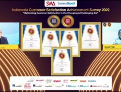 Beri Kepuasan Terbaik, bank bjb Raih Indonesia Consumer Financial Service Award 2022