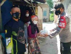 Sambut HUT Bhayangkara ke-76, Polsek Baleendah Salurkan Beras ke Warga