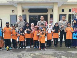 Polisi Sahabat Anak, Polsek Ciwidey Beri Edukasi Kamtibmas pada Siswa MI