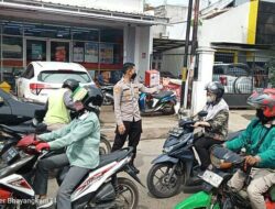 Patut Ditiru! Kapolsek Ibun Terjun Langsung Atur Lalu Lintas Tanpa Sungkan