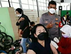 Antisipasi Gejala Omicron BA4 dan BA5, Ratusan Warga Baleendah Jalani Vaksinasi