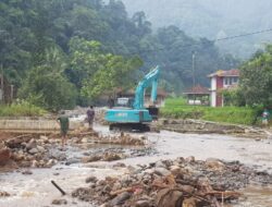 DPUTR Sumedang Pastikan Telah Menangani Dampak Banjir Sungai Cihonje