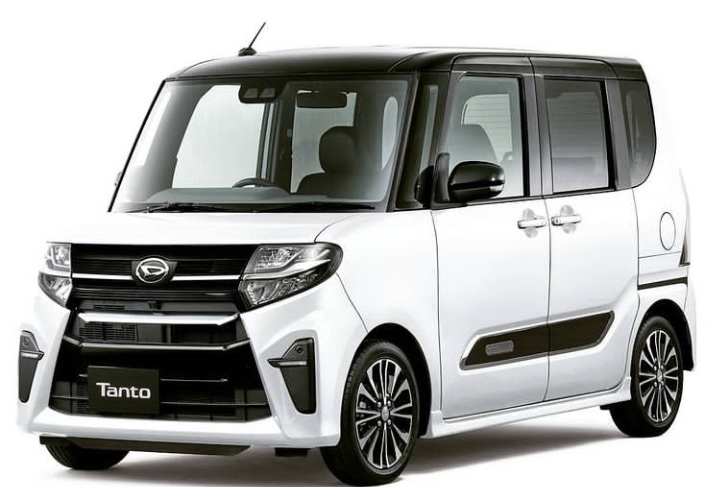 Daihatsu Tanto (Foto: Instagram lugnutz_aj)