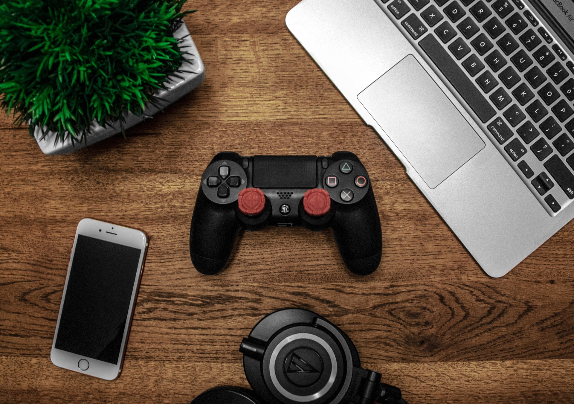 Daftar Laptop Gaming Terbaik