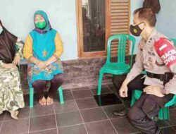 Sikapi Omicron BA4 dan BA5, Polsek Baleendah Door to Door Ingatkan Prokes