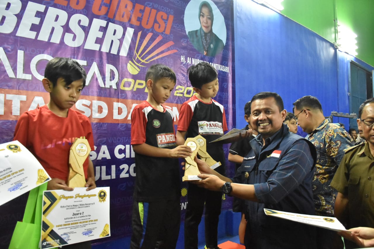 Turnamen Bulutangkis Pelajar