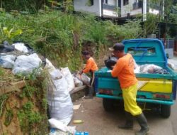 Cerita Tatang Paseur, Aktivis Lingkungan di Sumedang Yang Terus Bergerak Demi Lingkungan Bersih dan Sehat