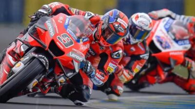 Fakta Dibalik Baju Para Pembalap MotoGP, Siapa Sangka Ternyata Bajunya Anti Gores
