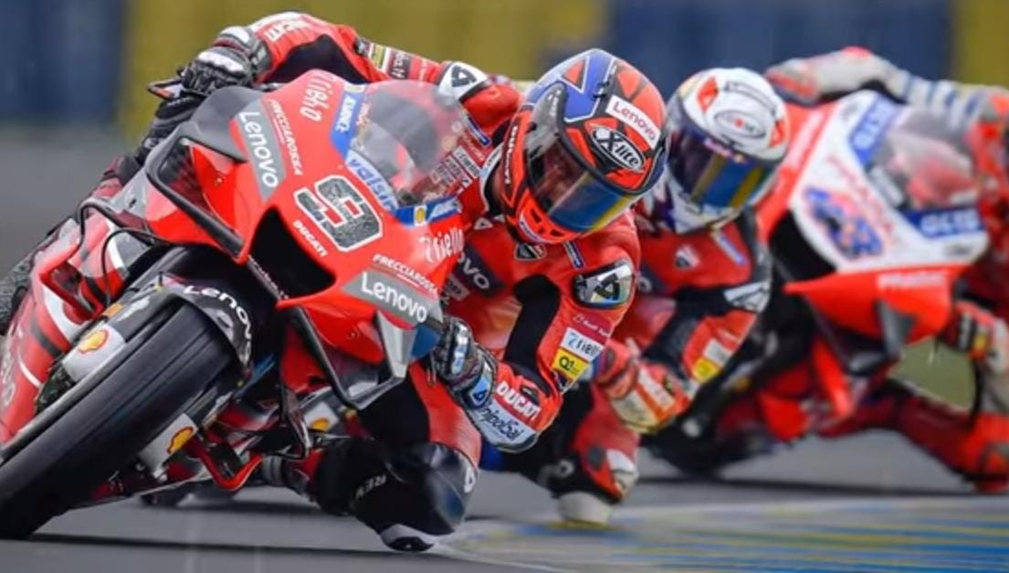 Pakaian Pembalap MotoGP
