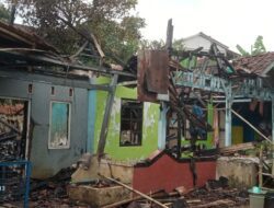 Diduga Korsleting Listrik, Dua Rumah dan 1 Dapur Hangus Dilalap si Jago Merah