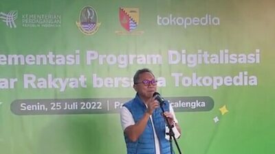 Datangi Cicalengka, Zulkifli Hasan Tinjau Implementasi Program Digitalisasi Pasar