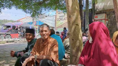 Kompensasi Tidak Wajar, Puluhan Warga Terdampak Tol Cisumdawu Geruduk Kantor BPN Sumedang