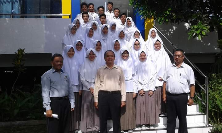 Pilih IPA atau IPS