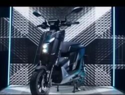 Motor Listrik Yamaha EMF Resmi Dirilis, Bawa Fitur Canggih dan Tak Repot Dicas