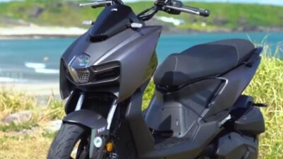 Motor Berdesain Ular Mamba