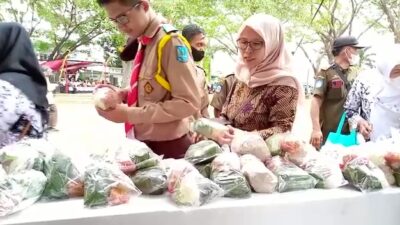 Atraksi Seni Budaya dan Festival Ribuan Timbel Semarakkan HUT ke-77 RI di Sumedang
