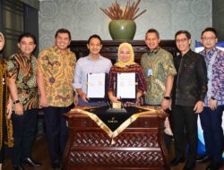 Tingkatkan Sinergitas BUMN, bank bjb Teken MOU Layanan Perbankan dengan Wijaya Karya
