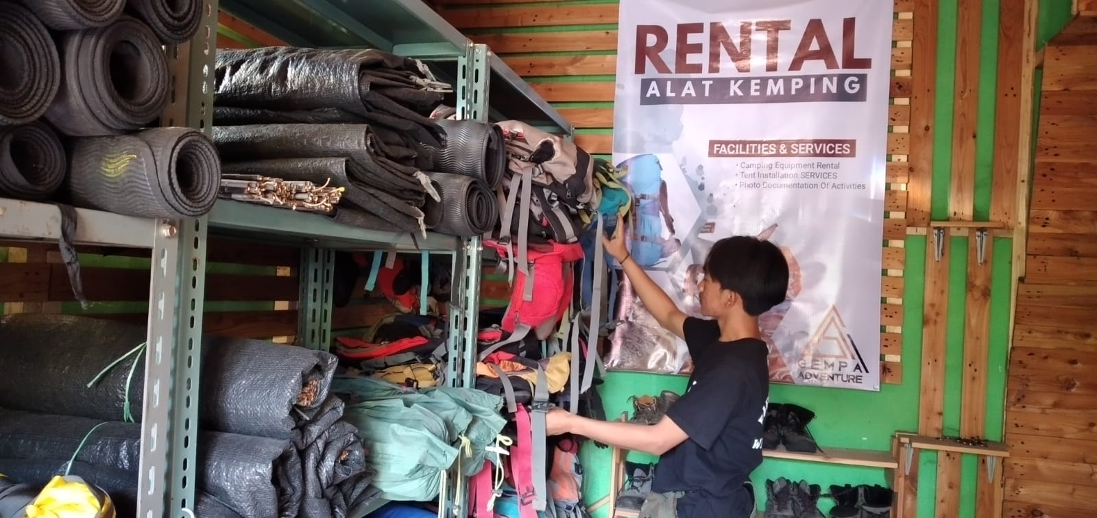 Usaha Sewa Alat Camping