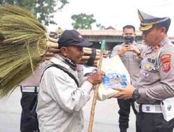 Sambut Hari Lalu Lintas Bhayangkara ke-67, Polresta Bandung Bagikan Paket Sembako