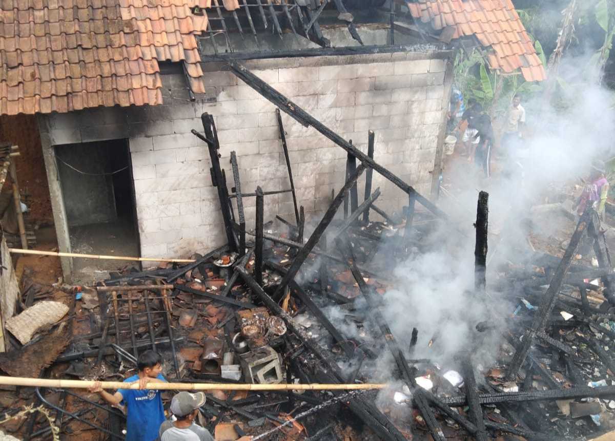 Kebakaran Rumah di Sumedang
