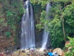 Dua Desa Beda Kabupaten Ini Terhalang Sungai Citarik