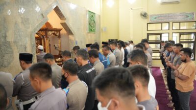 Polisi di Sumedang Gelar Do’a Bersama dan Shalat Ghaib Bagi Korban Kerusuhan di Stadion Kanjuruhan Malang