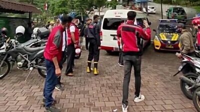 Jasad Pria Paruh Baya Ditemukan Mengambang di Sungai Cikapundung