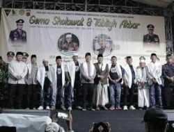 Peringatan Maulid Nabi, Ribuan Warga Tumpah Ruah di Majalaya