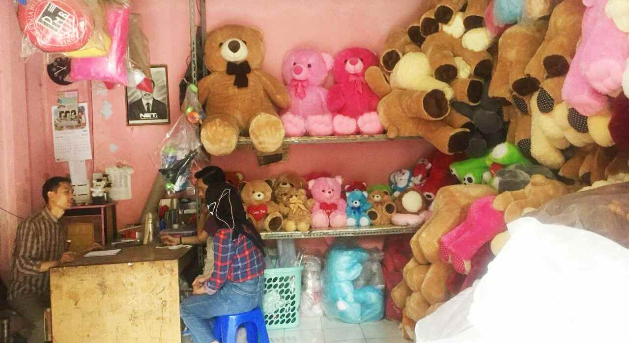 Pengrajin Boneka