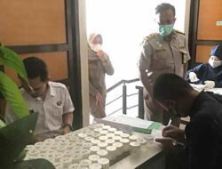 Pastikan Bebas Narkoba, Pegawai Barantan Bandung Jalani Tes Urine