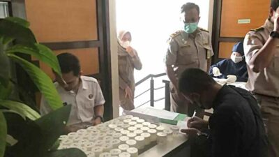 Tes Urine Pegawai Barantan