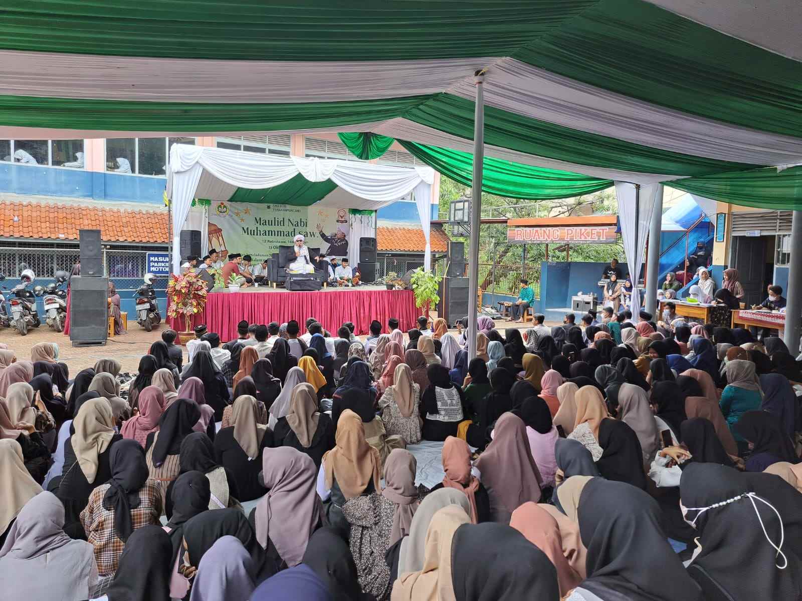 SMA PGRI Parakanmuncang
