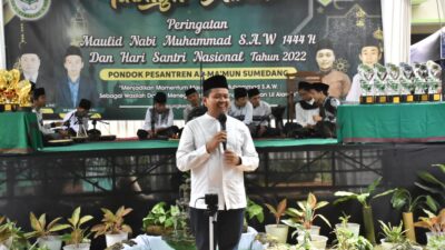 Bupati Minta Orangtua Dukung Anak Anaknya Belajar Agama di Pesantren