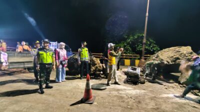 Waspada Longsor Susulan Cadas Pangeran