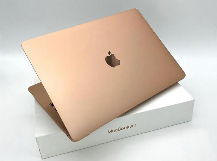 Laptop Apple