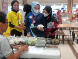 Produk Jajanan Asal UMKM Situraja Tampil di Plaza Asia Sumedang