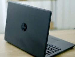 Laptop Stylish dan Tahan Air HP 240 G8 Turun Harga, Cek Spesifikasinya Nih