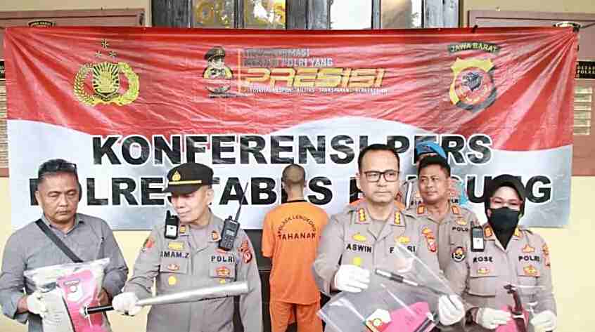 Bentrokan Kelompok Bermotor