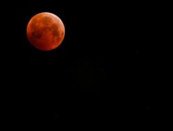 Besok Gerhana Bulan Total, Begini Tata Cara Shalat Gerhana