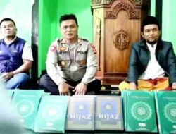 Polri Peduli, Polsek Ciparay Wakafkan 100 Al-quran di Ponpes Muaraendah